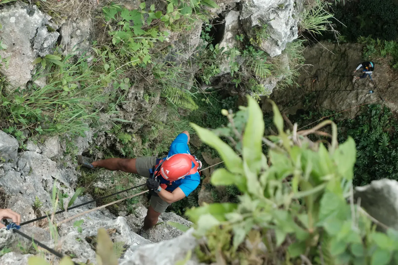 Karst Hawu Rappelling